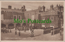 Load image into Gallery viewer, London Postcard - Changing Guards, St James's Palace SW12063