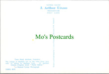 Load image into Gallery viewer, Yorkshire Postcard - Town Head, Malham SW11425