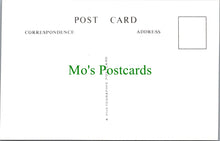 Load image into Gallery viewer, Berkshire Postcard - Old Eton From Windsor Bridge c1923 - SW11698