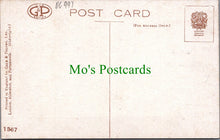 Load image into Gallery viewer, London Postcard - Tower of London Yeoman Warders DC997