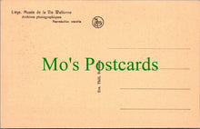 Load image into Gallery viewer, Belgium Postcard - Une Des Dernieres Botteresses Liegeolses SW12505