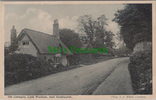 Load image into Gallery viewer, Warwickshire Postcard - Old Cottages, Leek Wootton SW13471