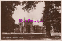 Load image into Gallery viewer, Oxfordshire Postcard - Entrance Gate, Blenheim Palace SW15362
