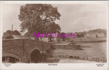 Load image into Gallery viewer, Yorkshire Postcard - Austwick Village SW15324