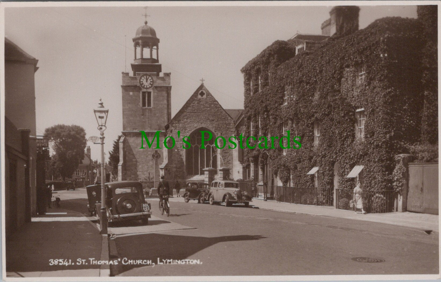 Hampshire Postcard - Lymington, St Thomas' Church SW14055
