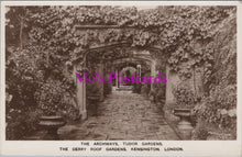 Load image into Gallery viewer, London Postcard - The Derry Roof Gardens, Kensington SW16237