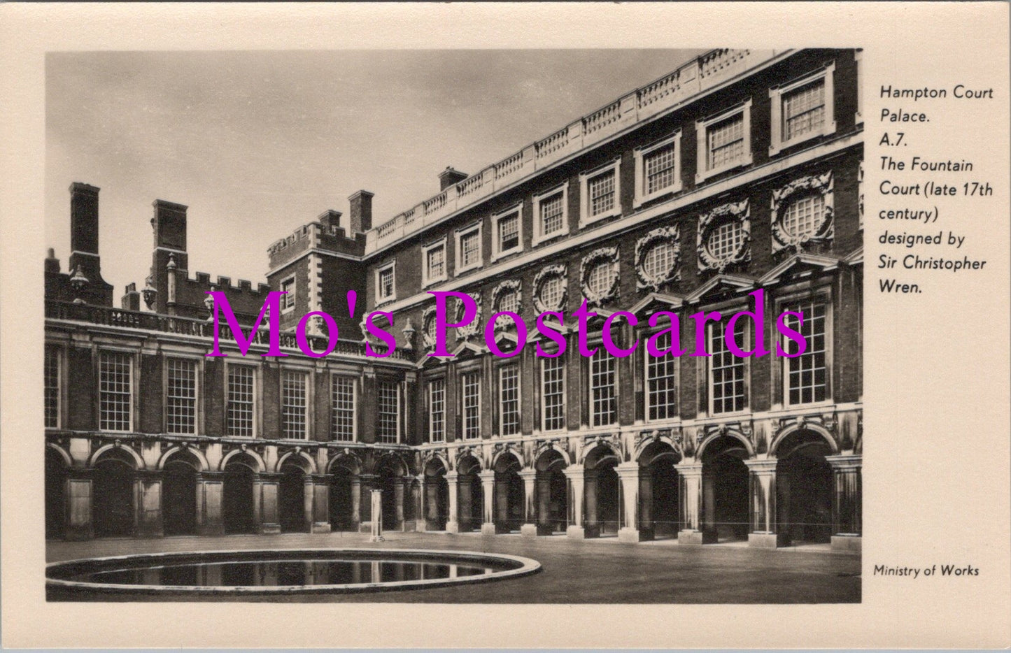Middlesex Postcard - Hampton Court Palace, The Fountain Court SW15392
