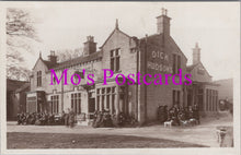 Load image into Gallery viewer, Yorkshire Postcard - The Fleece Inn, Eldwick SW15405