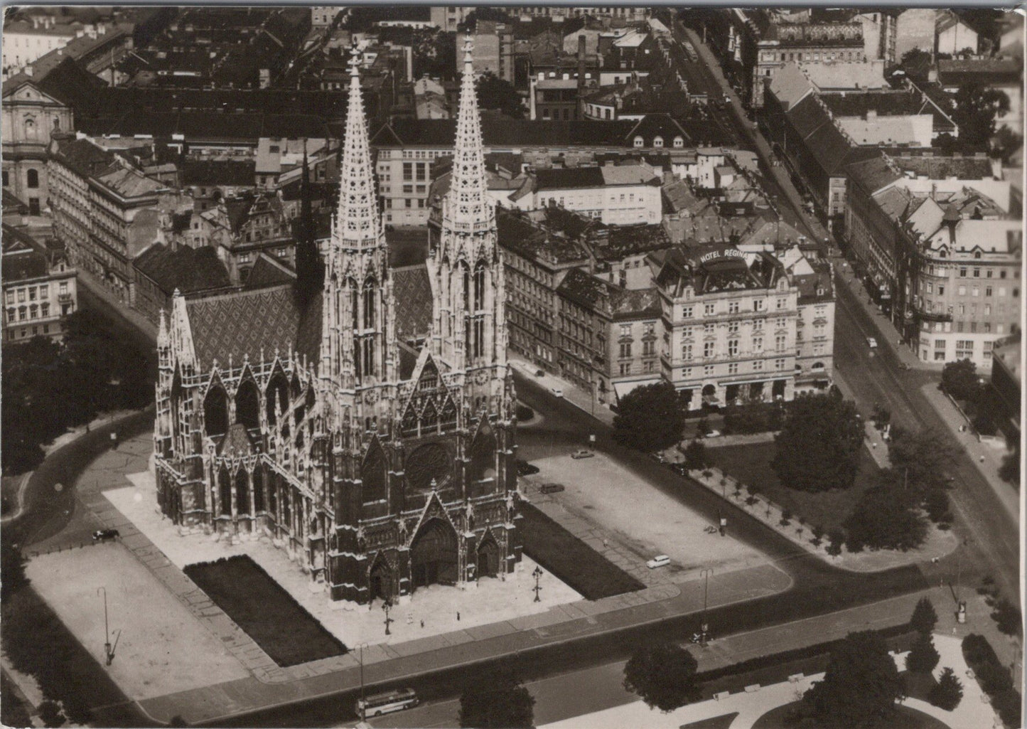 Austria Postcard - Vienna, Hotel Regina, Kremslehner SW15951