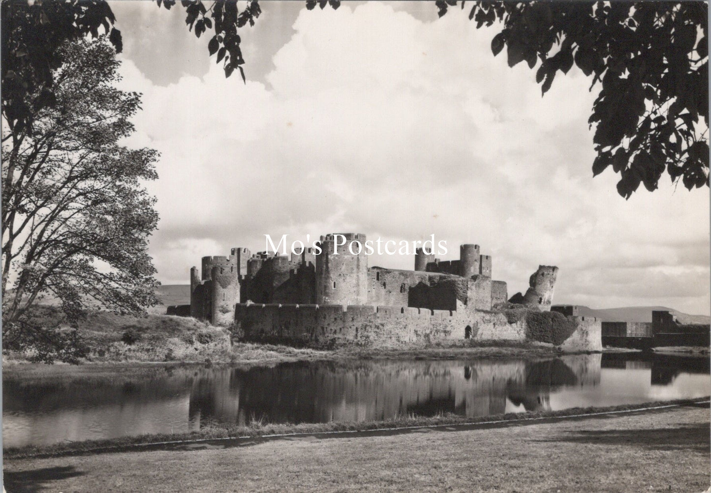 Wales Postcard - Caerphilly Castle, Glamorgan SX402