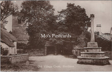 Load image into Gallery viewer, Devon Postcard - Old Village Cross, Northlew SX158