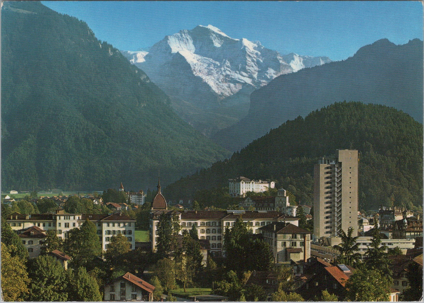 Switzerland Postcard - Interlaken and The Jungfrau SW17128