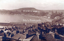 Load image into Gallery viewer, Yorkshire Postcard - Scarborough, South Bay and Oliver's Mount SW18538