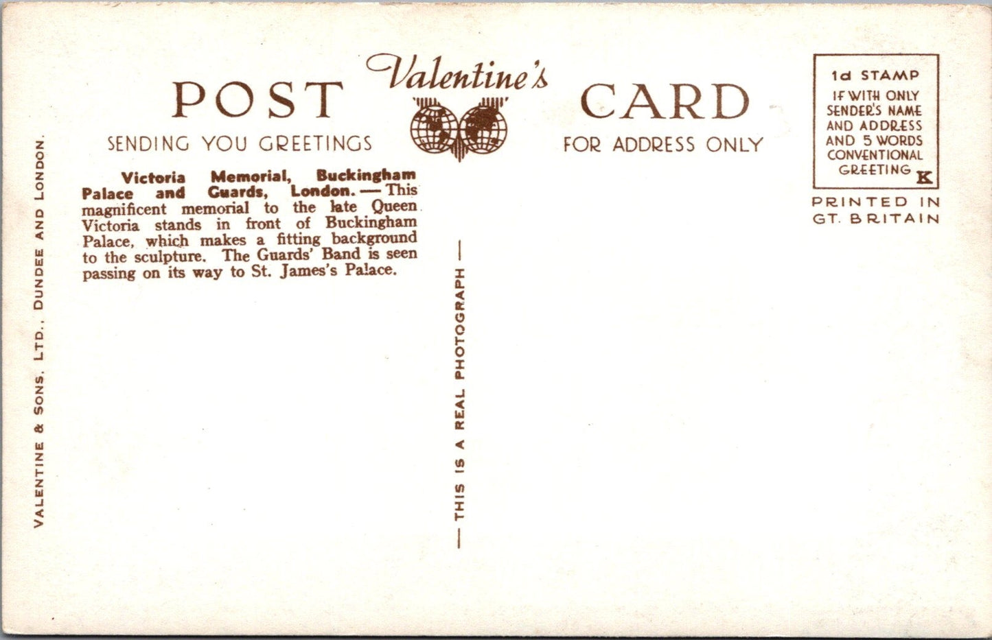 London Postcard - Victoria Memorial, Buckingham Palace and Guards SX18