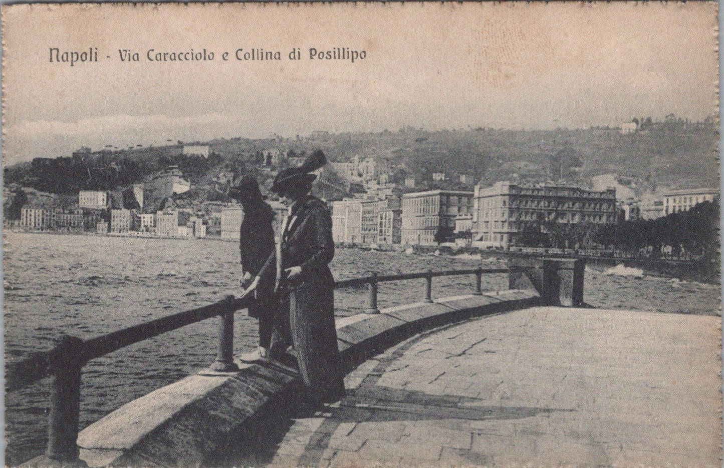 Italy Postcard - Napoli, Via Caracciolo e Collina Di Posillipo SW17442
