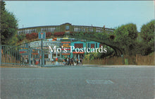 Load image into Gallery viewer, Essex Postcard - Pier Avenue, Clacton On Sea SW17345