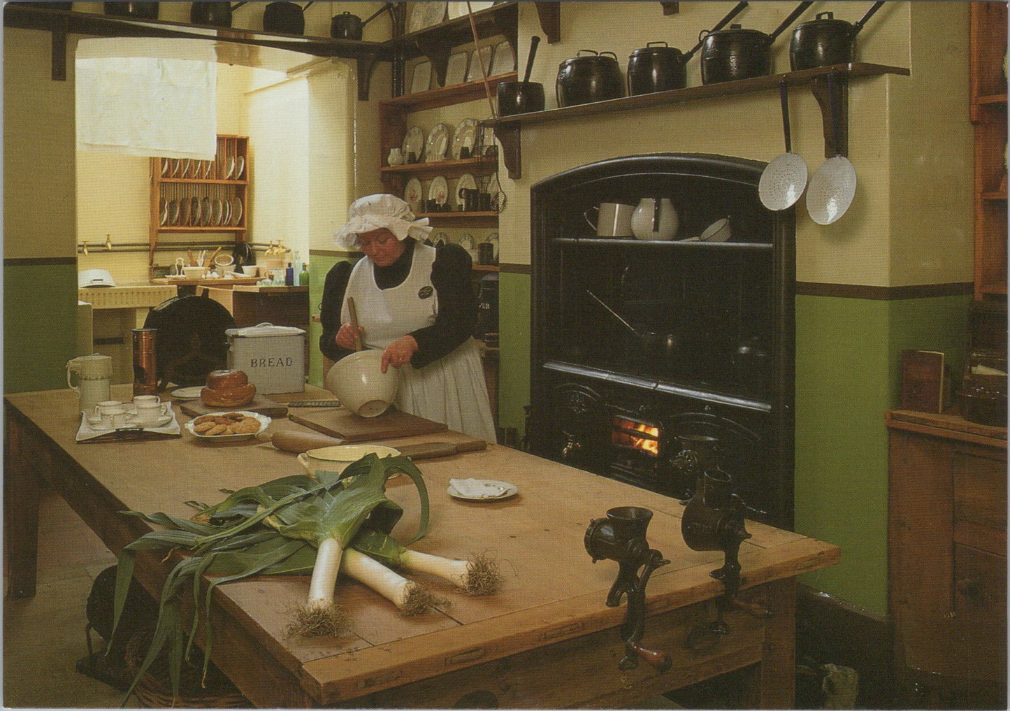 Hampshire Postcard - Victorian Kitchen, Palace House, Beaulieu SW17228