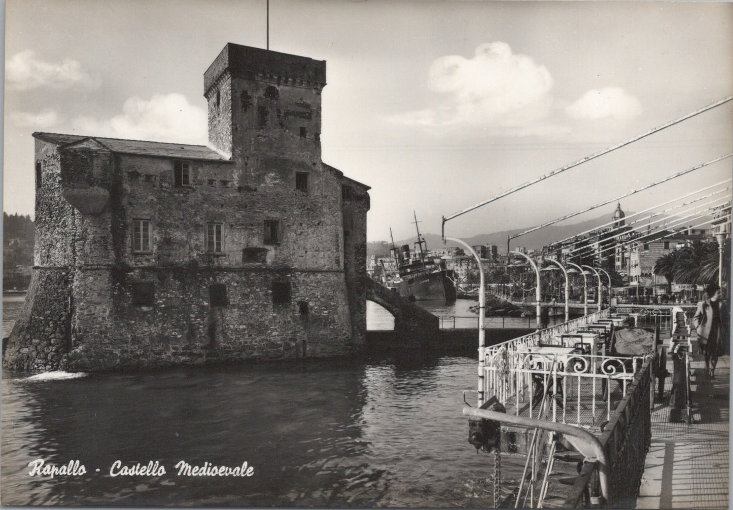 Italy Postcard - Rapallo, Castello Medioevale SW17264