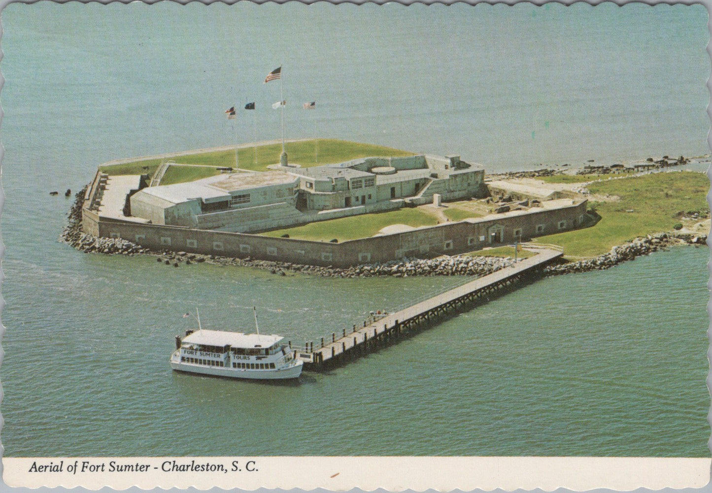 America Postcard - Fort Sumter National Monument, Charleston SW17382