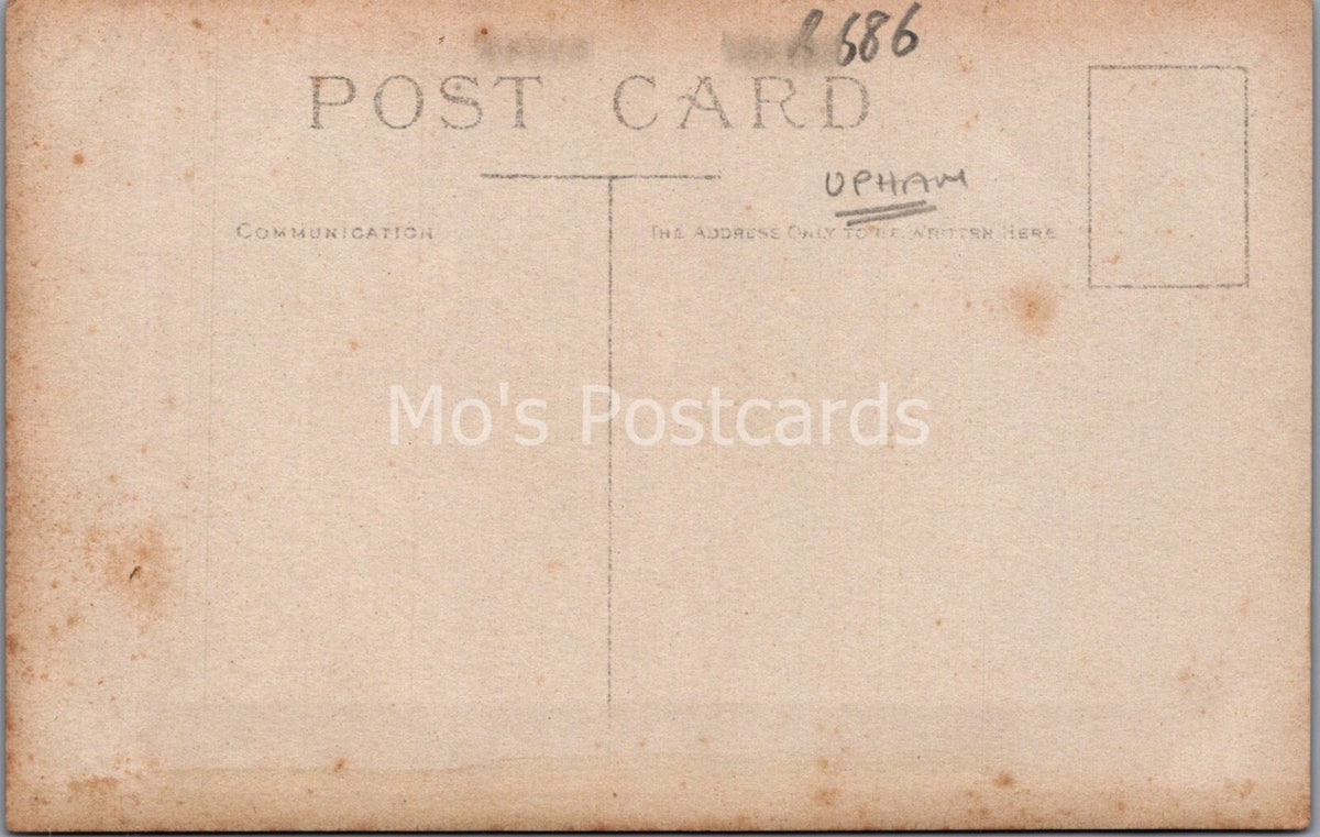 Hampshire Postcard: Upham? Village Street Houses Resident Scene 1910s R686