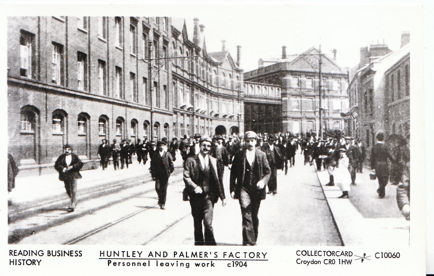 Berkshire Postcard - Reading, Huntley and Palmer's Factory, Leaving Work BH1324