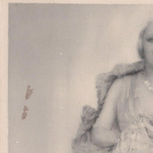 Load image into Gallery viewer, Theatrical Postcard - Claire Fuchs, German Actress & Singer, Signed RS40482