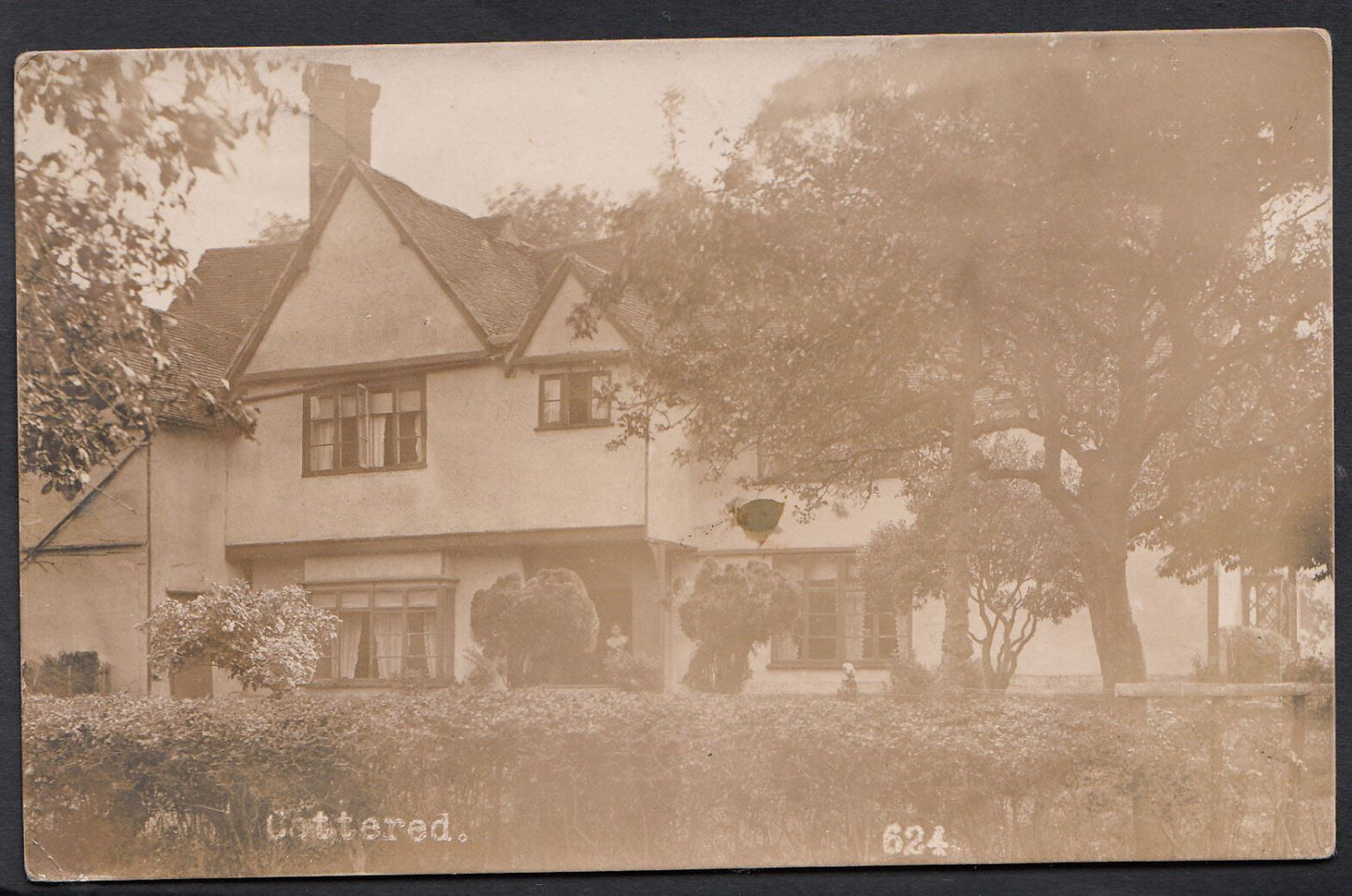 Hertfordshire Postcard - Cottered Village Q589