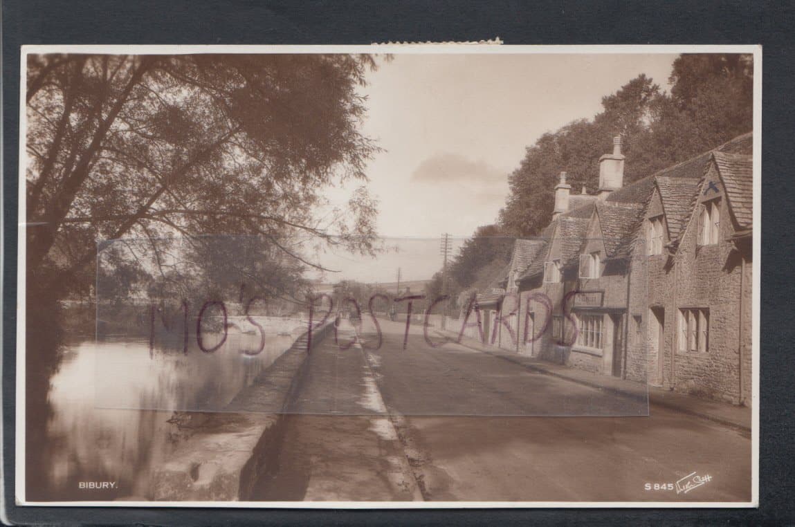 Gloucestershire Postcard - Bibury Village - Mo’s Postcards