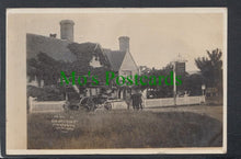 Load image into Gallery viewer, The Queen's Head Inn, Sedlescombe, Sussex