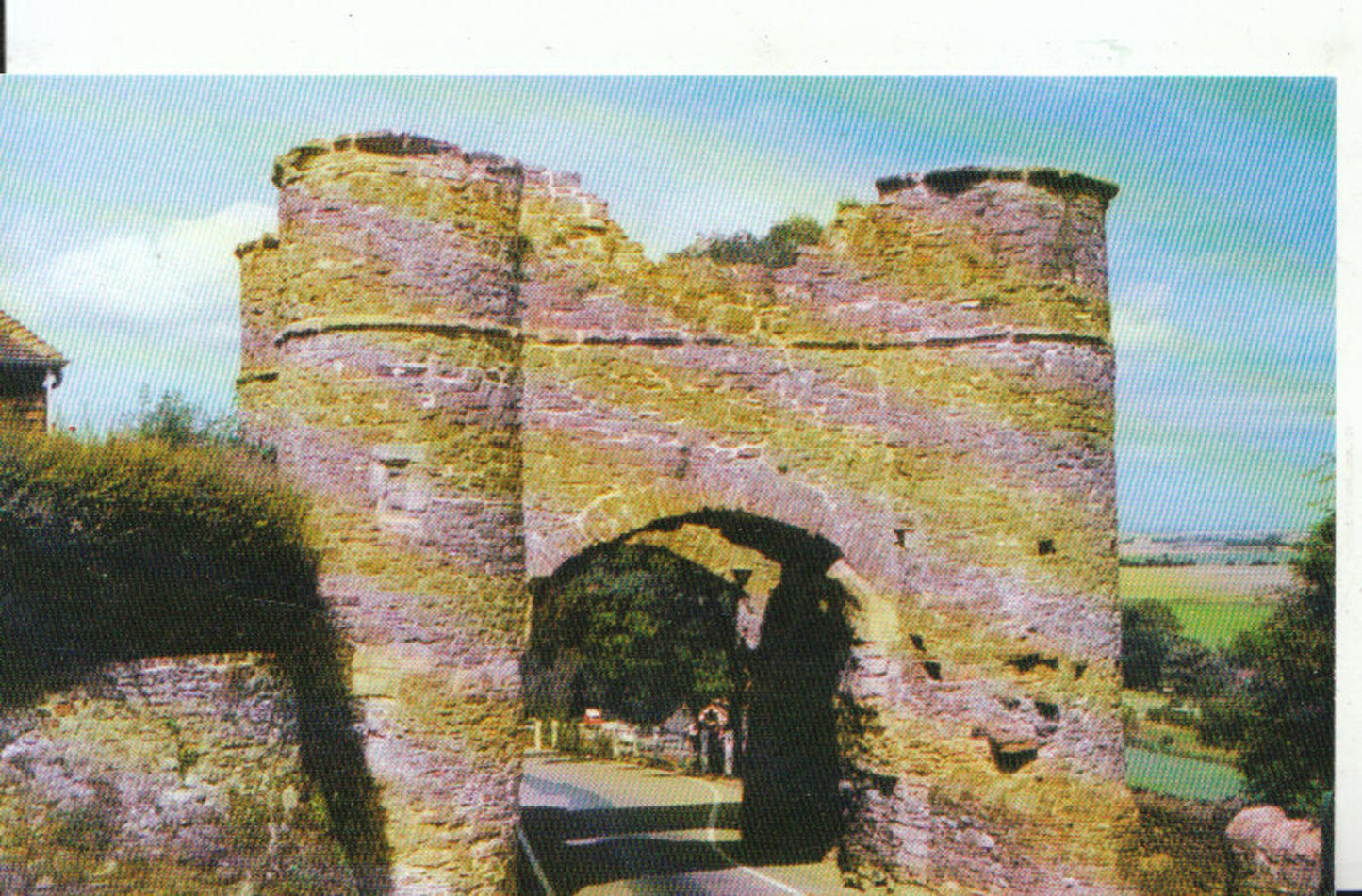 Sussex Postcard: Strand Gate Winchelsea, Historic Medieval Archway  9502A