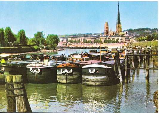 France Postcard - Couleurs Et Lumiere, Le Port Fluvial Et La Cathedrale   SM288