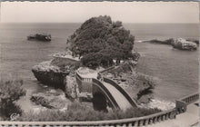 Load image into Gallery viewer, France Postcard - Biarritz - Le Basta - Pyrénées-Atlantiques RS30239
