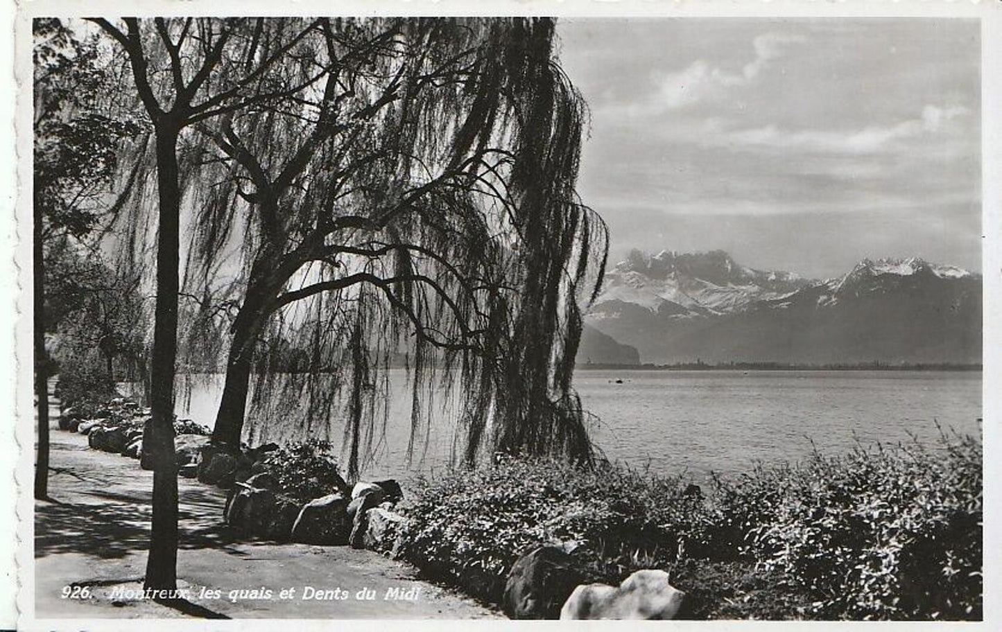 Switzerland Postcard - Montreux, Les Quais Et Dents Du Midi   AB32