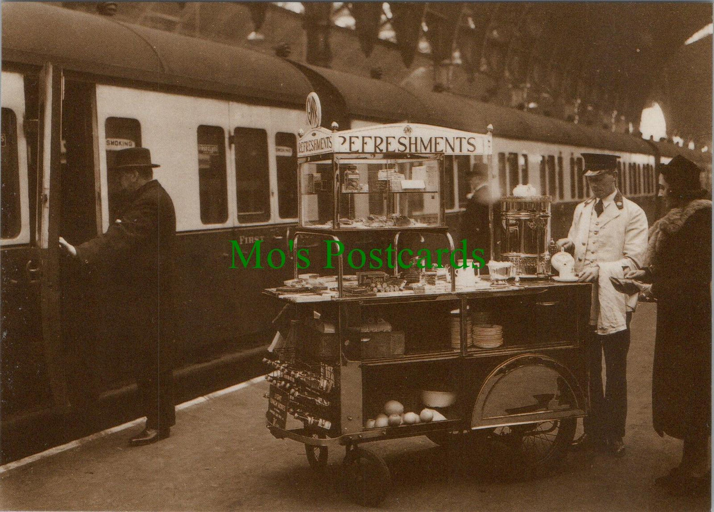 Railways Postcard -Trains, Great Western Railway Refreshment Trolley  RR15944