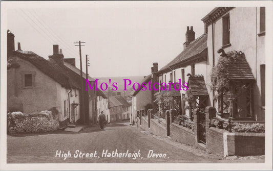 Devon Postcard - Hatherleigh High Street   HM509