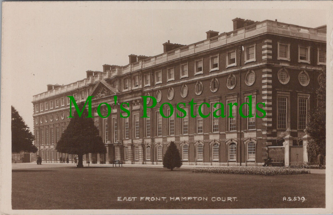 Middlesex Postcard - Hampton Court, The East Front SW11948