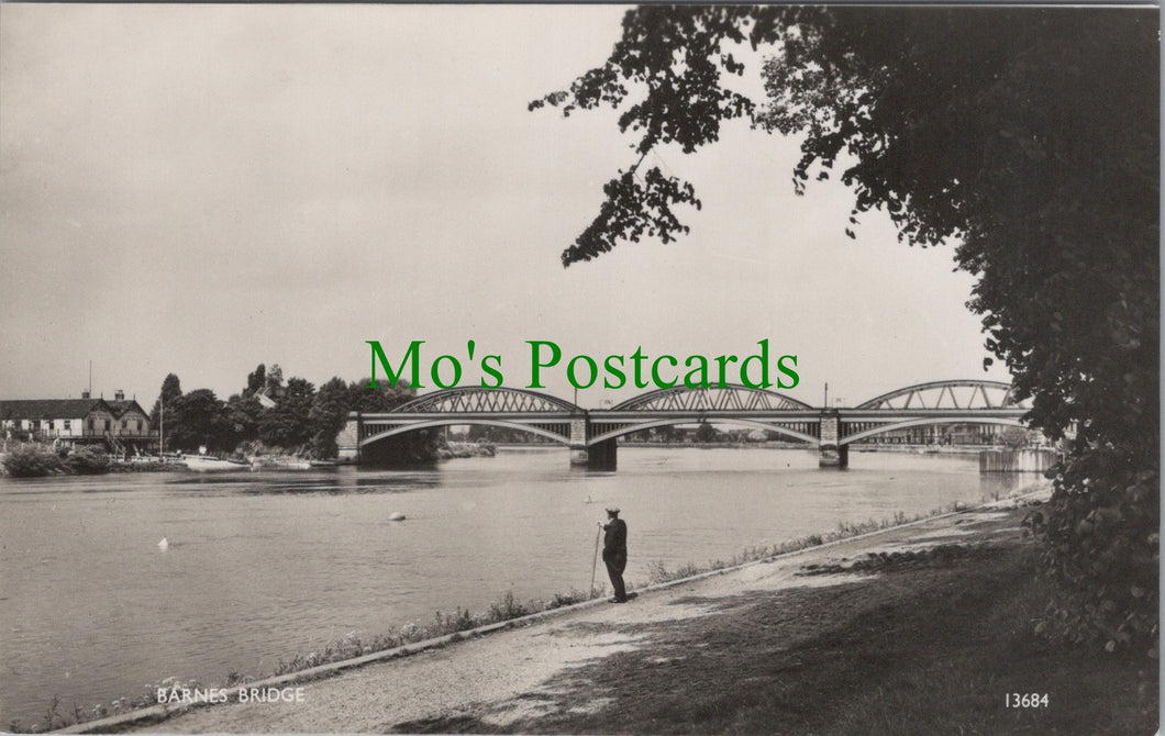 London Postcard - Barnes Bridge, Richmond upon Thames SW11156