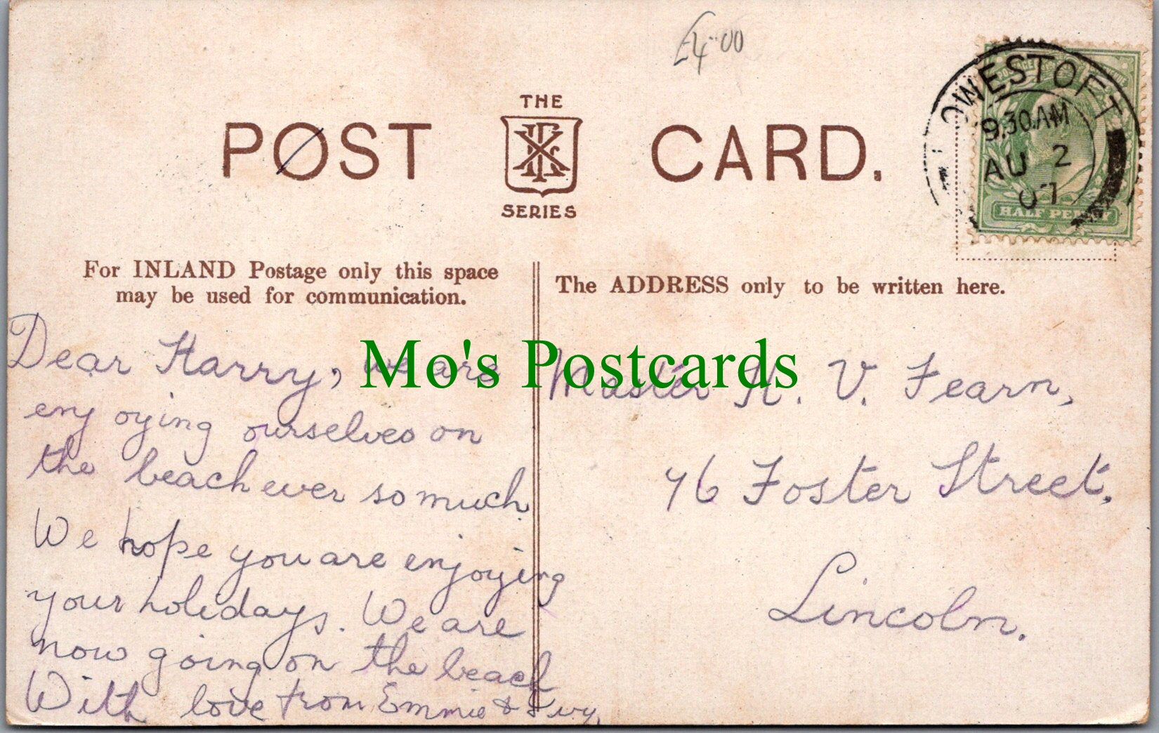 Suffolk Postcard - Heap of Fish, Lowestoft  SW11201