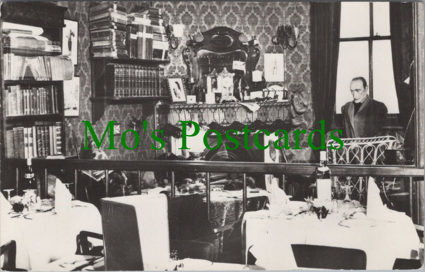 London Postcard - The Sherlock Holmes, Northumberland Street SW12389