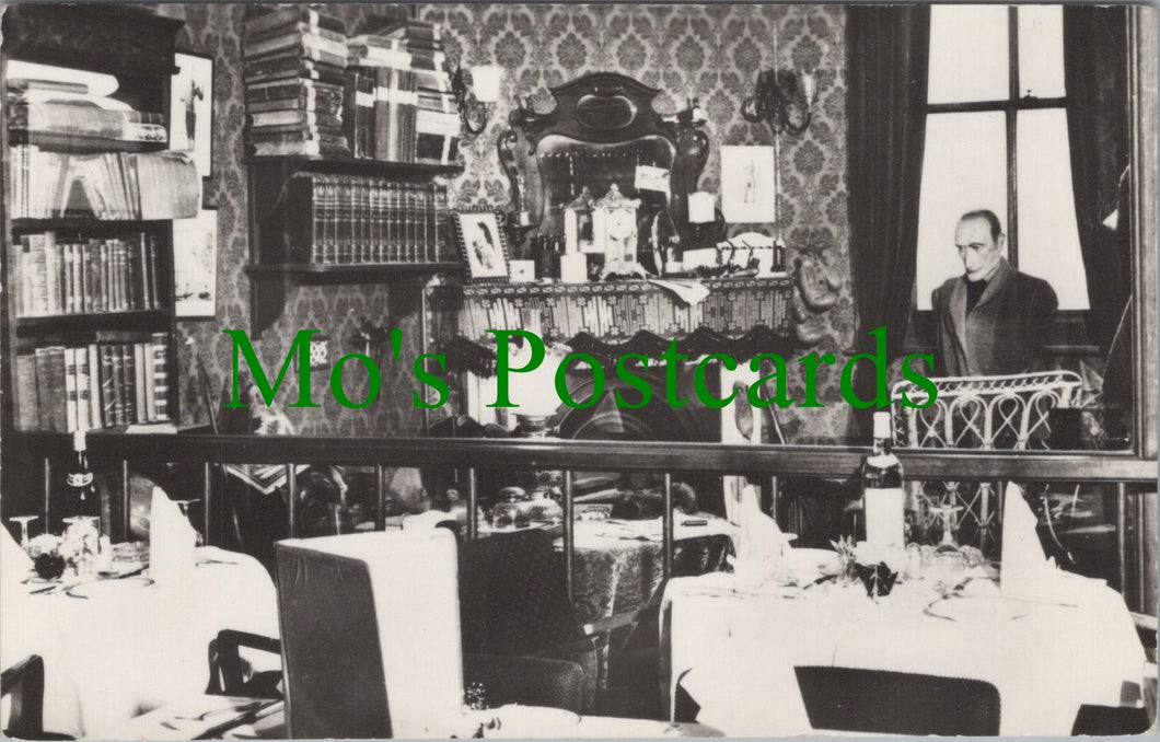 London Postcard - The Sherlock Holmes, Northumberland Street SW12389