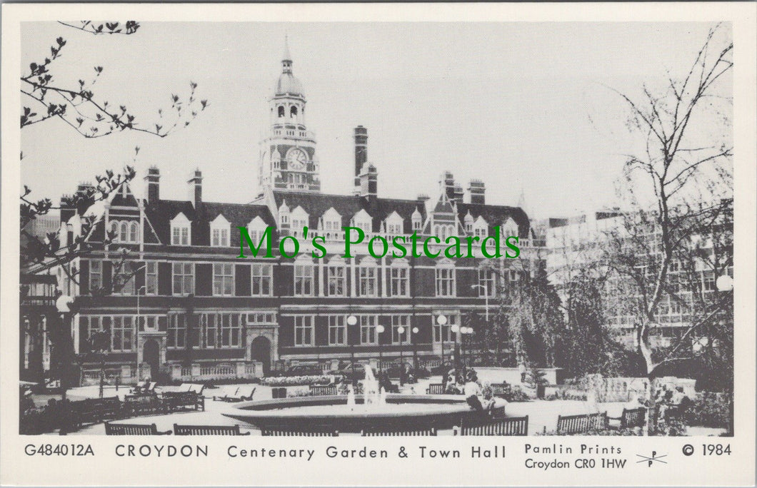 London Postcard - Croydon Centenary Garden & Town Hall  SW11704