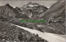 Load image into Gallery viewer, Switzerland Postcard - Berghaus Strelapass Mit Haupterkopf SW11773
