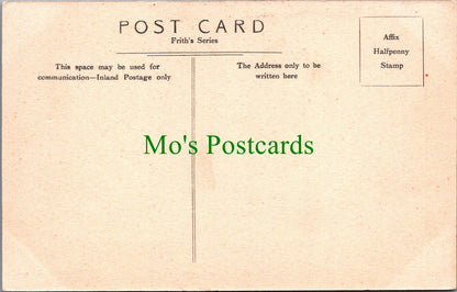Wales Postcard - Raglan Castle, Fountain Court  SW13110