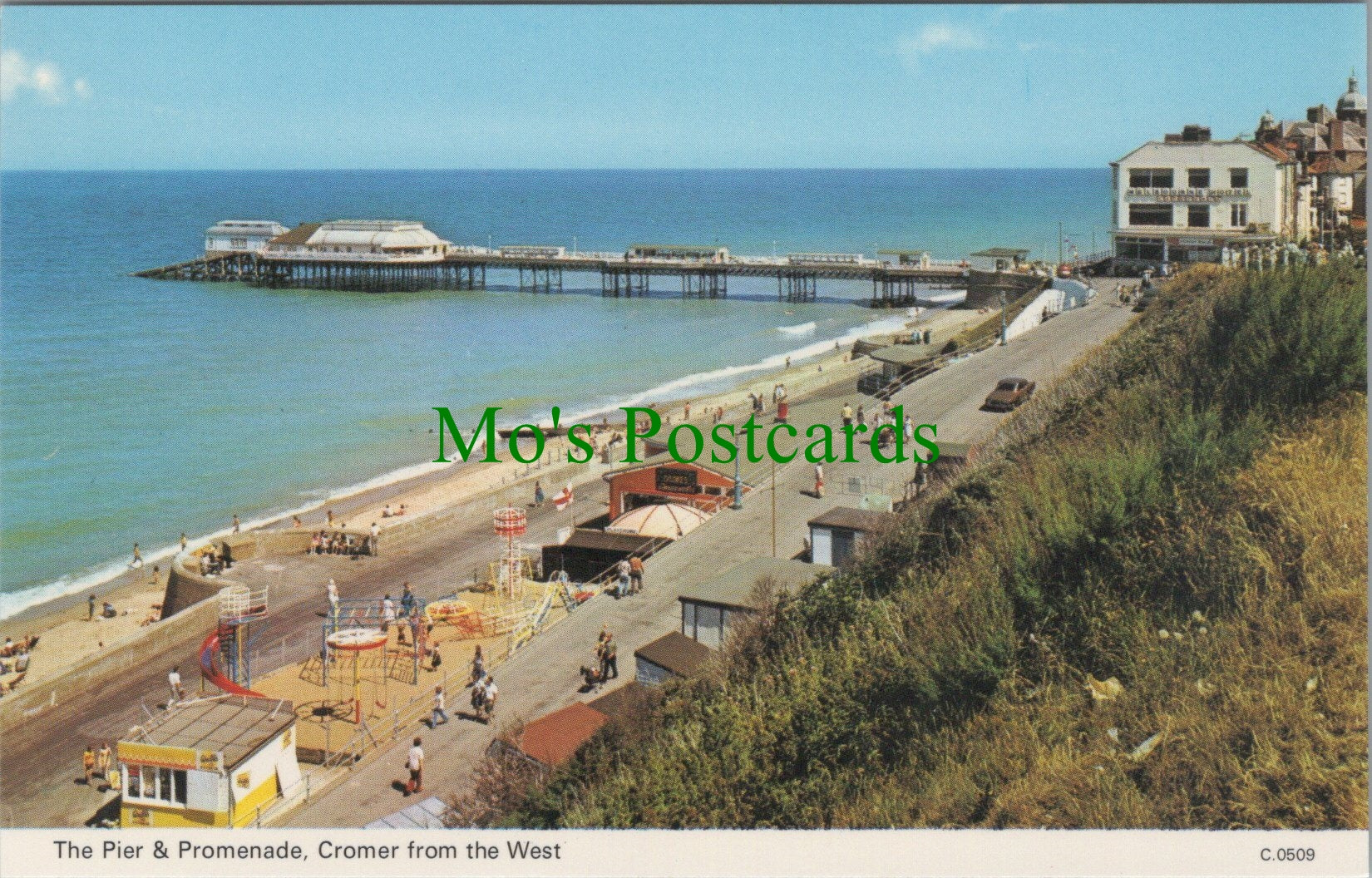Norfolk Postcard - Cromer, The Pier and Promenade  SW11523