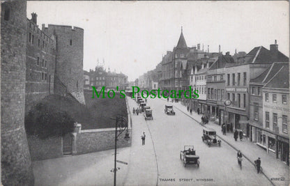 Berkshire Postcard - Windsor, Thames Street   DC1640