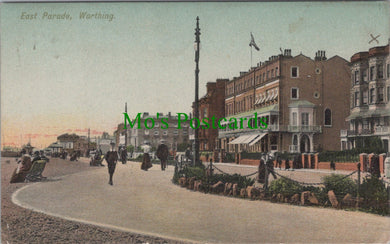 Sussex Postcard - East Parade, Worthing  DC1645