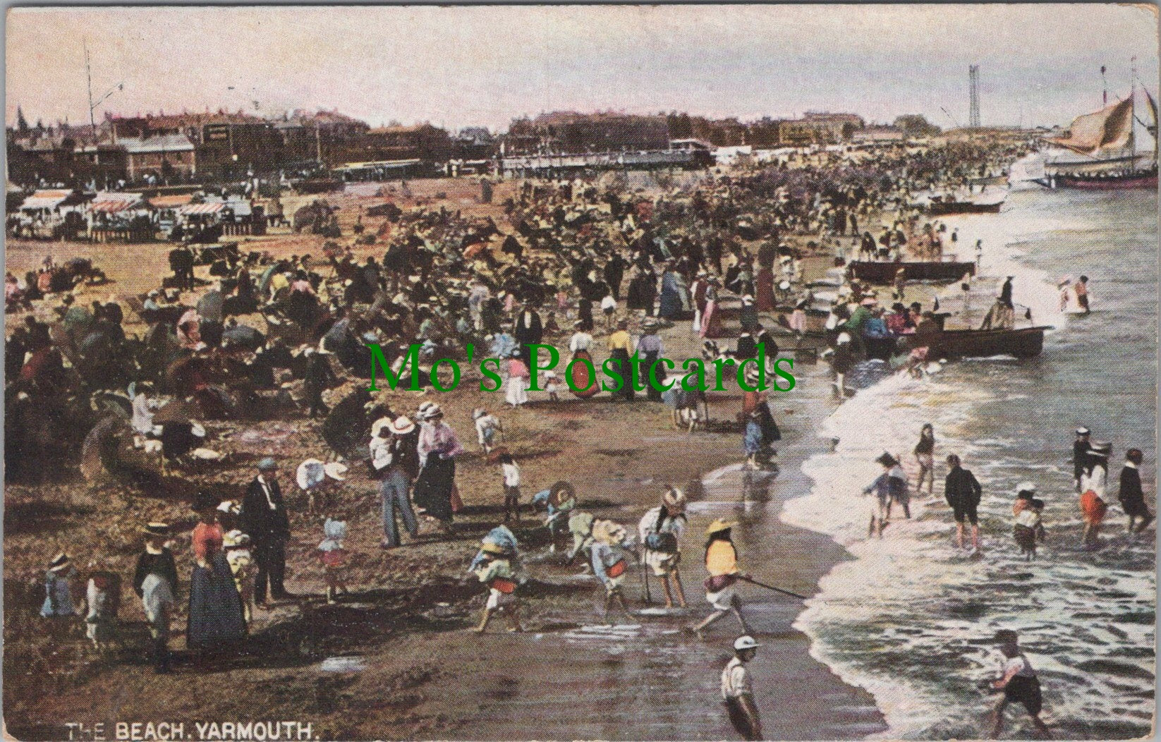 Norfolk Postcard - The Beach, Great Yarmouth   DC1538
