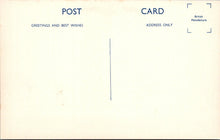 Load image into Gallery viewer, Yorkshire Postcard - Helmsley Market Place   SW16094
