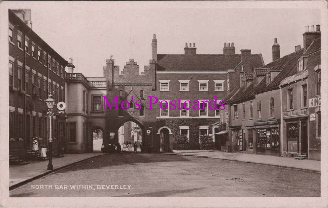 Yorkshire Postcard - North Bar Within, Beverley   HM585