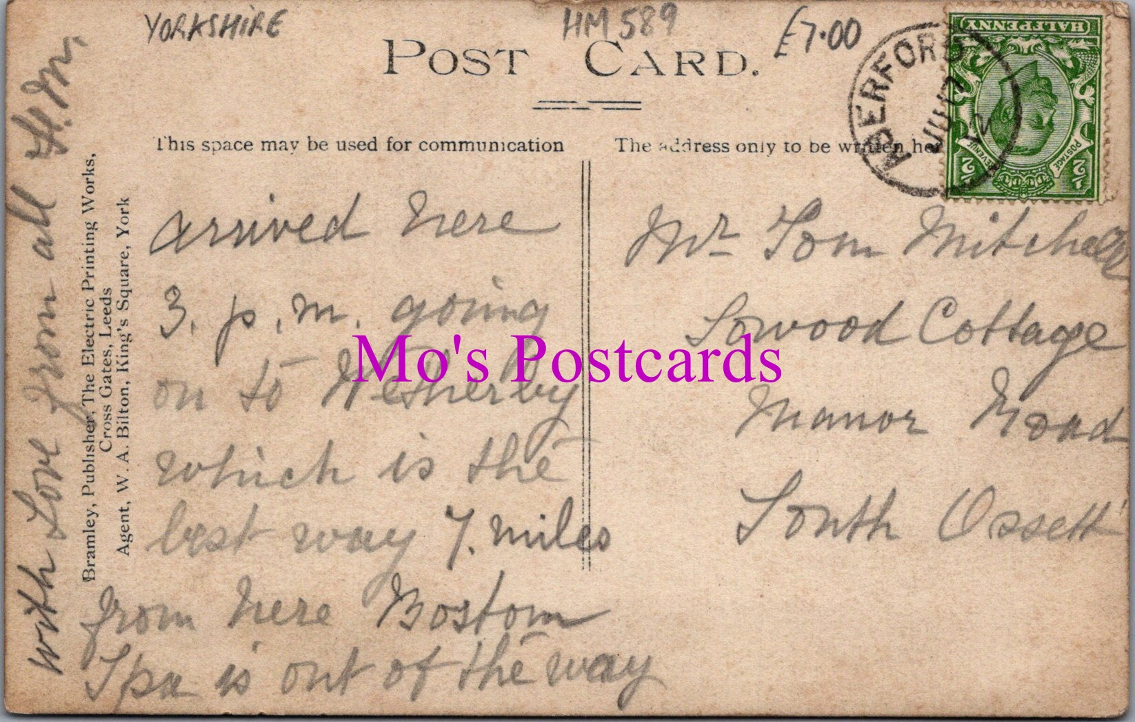 Yorkshire Postcard - Souvenir From Aberford  HM589